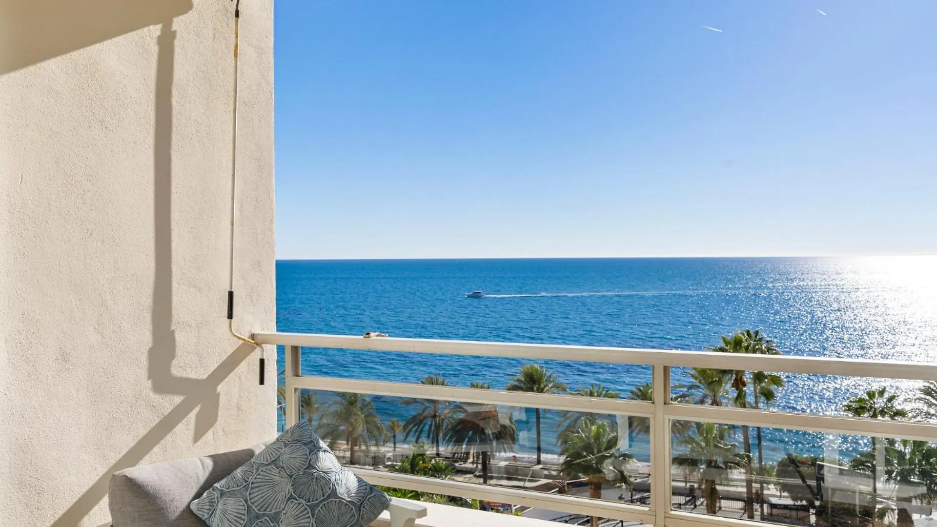 Beach Front Apartment With Pool Marbella Spain