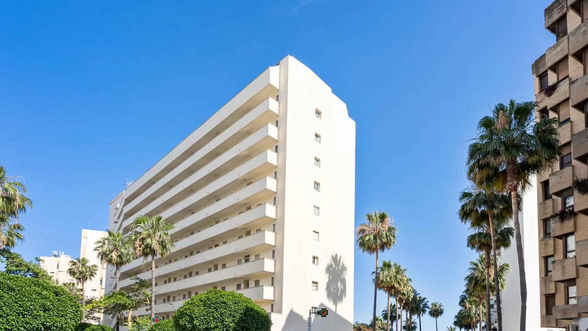 Beach Front Apartment With Pool Marbella Spain